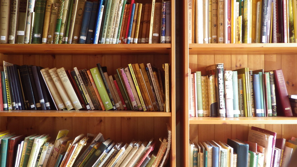 Beekeepers Bookshelf
